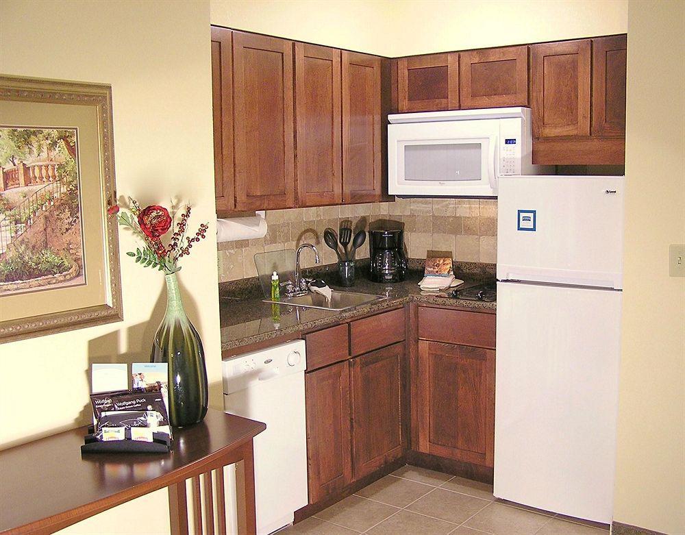 Staybridge Suites Harrisburg-Hershey By Ihg Room photo